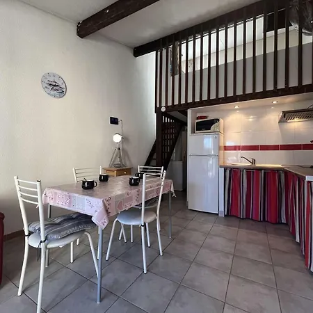 Pavillon Confort Avec Parking Et Piscine Collective - Gn180-057 Villa
